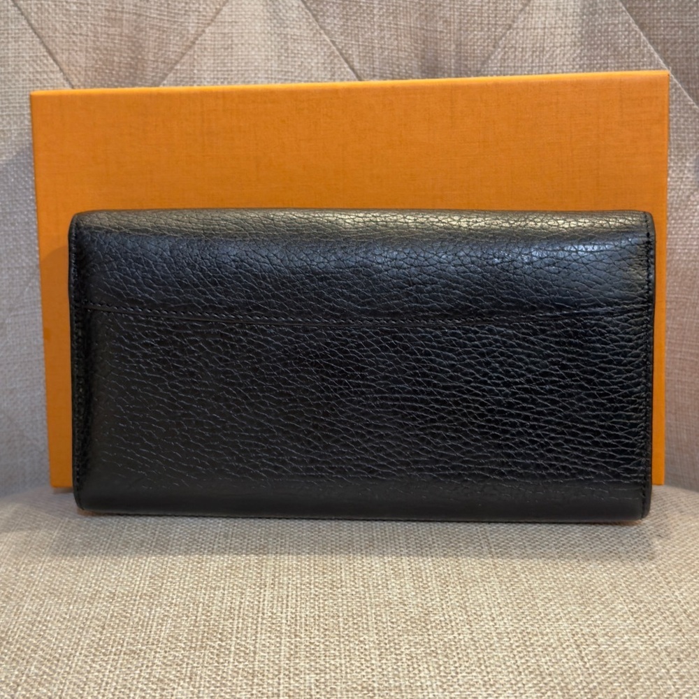 LOUIS VUITTON Capucines Taurillon Black Pink Leather Gold LV Buckle Large Wallet - Picture 16 of 16